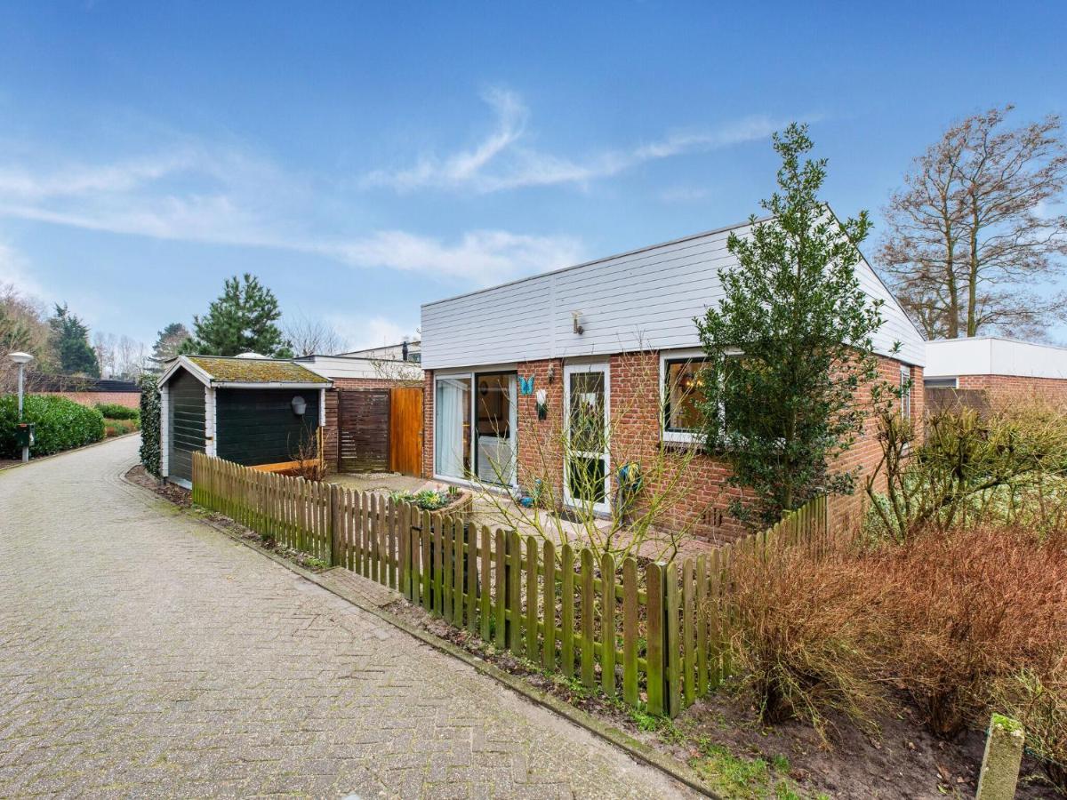 Endearing Holiday Home In Noordwijkerhout With Garden Bbq エクステリア 写真