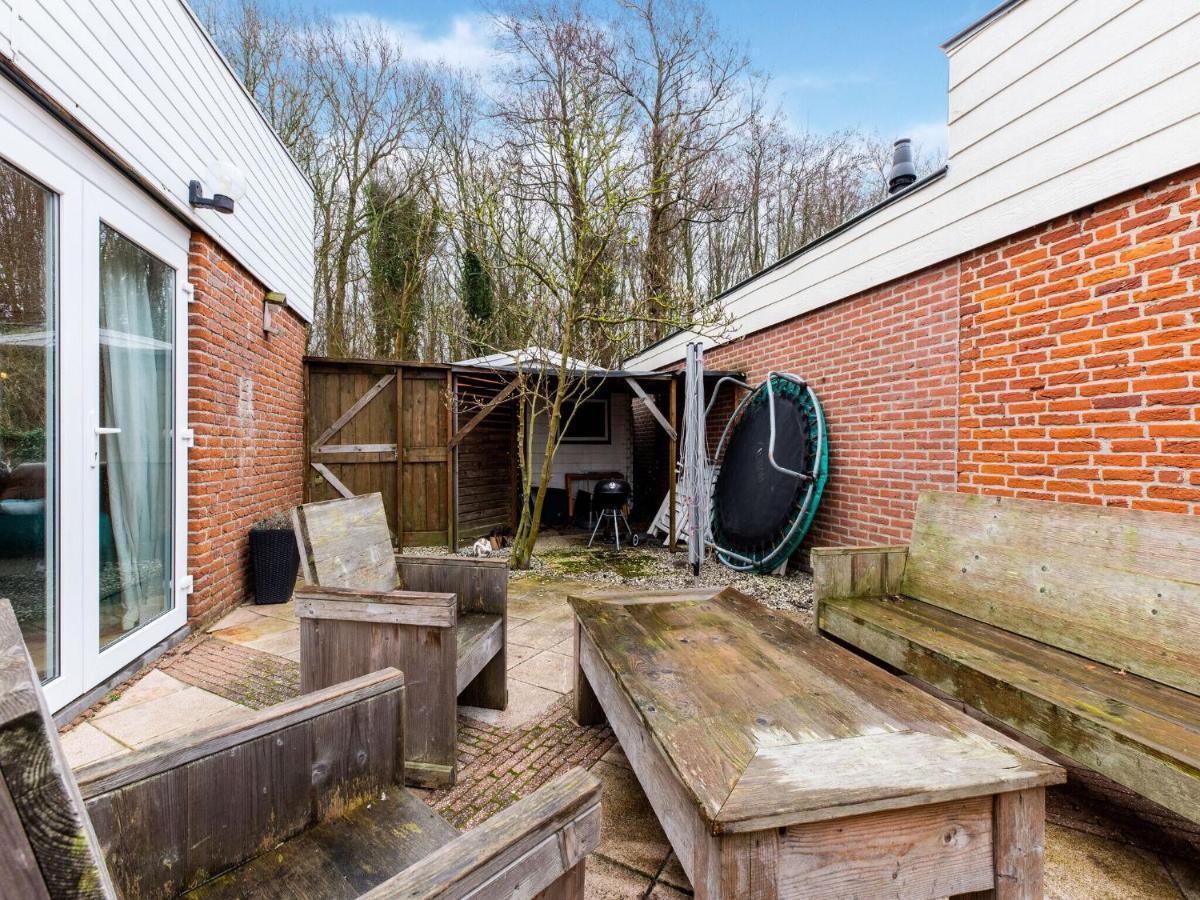 Endearing Holiday Home In Noordwijkerhout With Garden Bbq エクステリア 写真