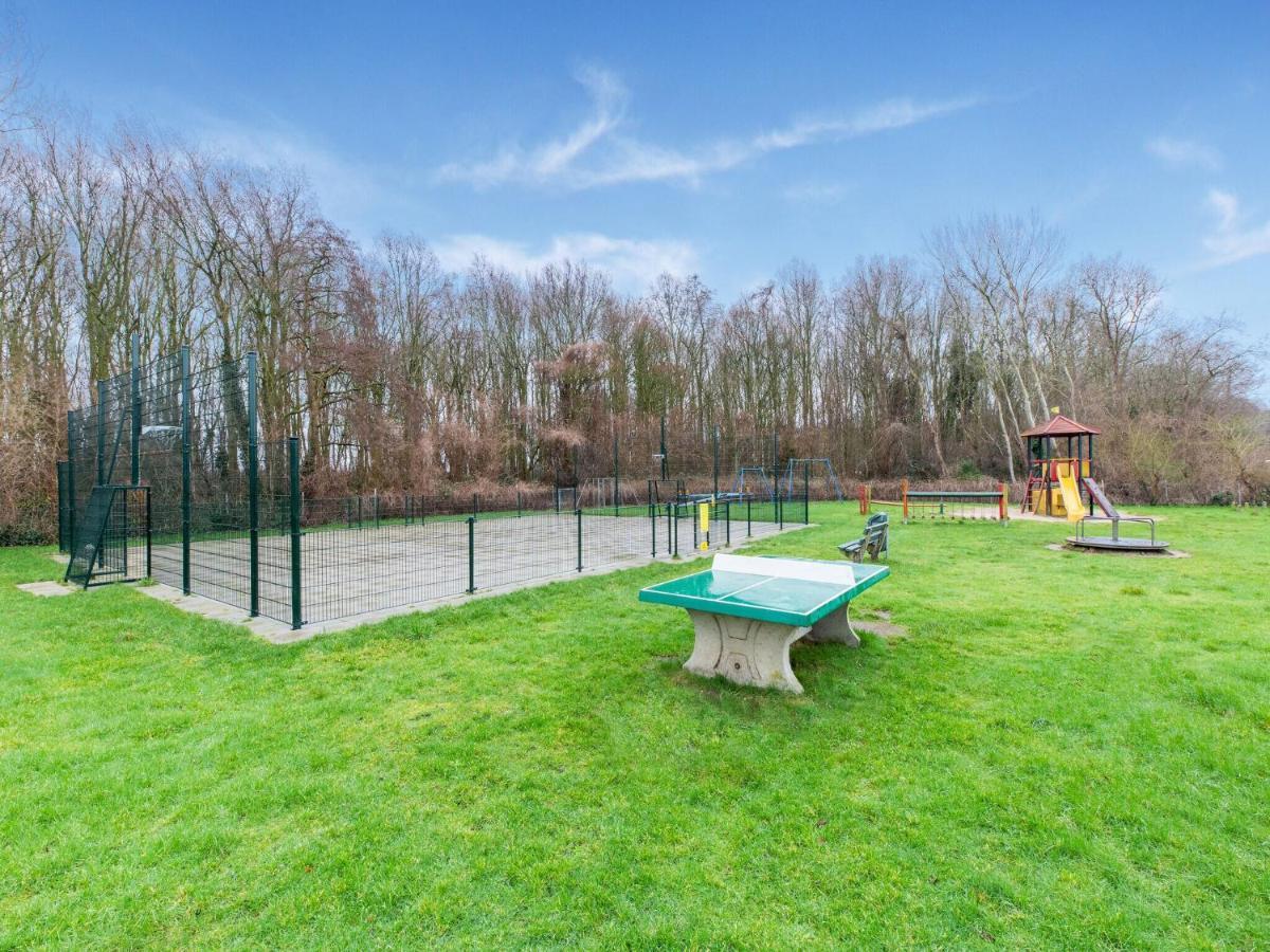 Endearing Holiday Home In Noordwijkerhout With Garden Bbq エクステリア 写真