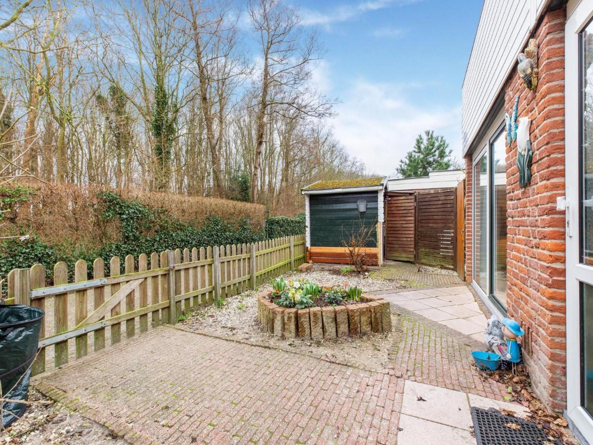 Endearing Holiday Home In Noordwijkerhout With Garden Bbq エクステリア 写真